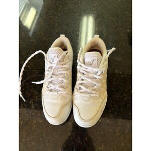 Varsity Charge Cheerleading Shoes Cheer Shoes Women's Sz 6 109596 White Athletic
